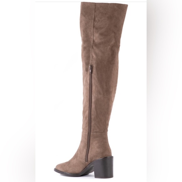 Seychelles paradise cities size 6 - Picture 2 of 7